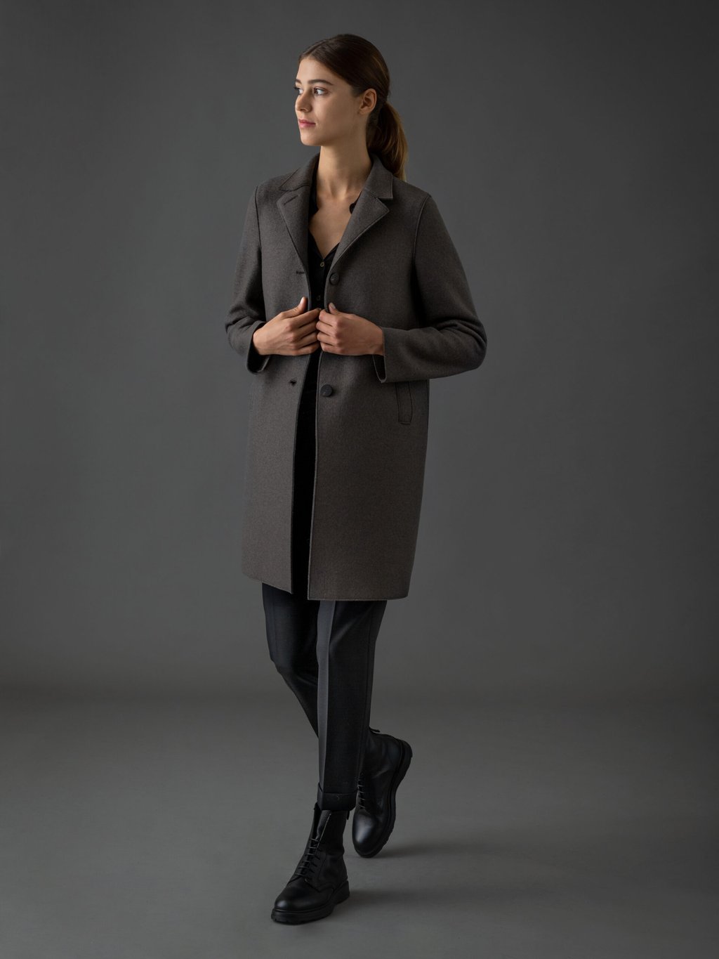 Detailansicht von Schurwollmantel von HARRIS WHARF LONDON