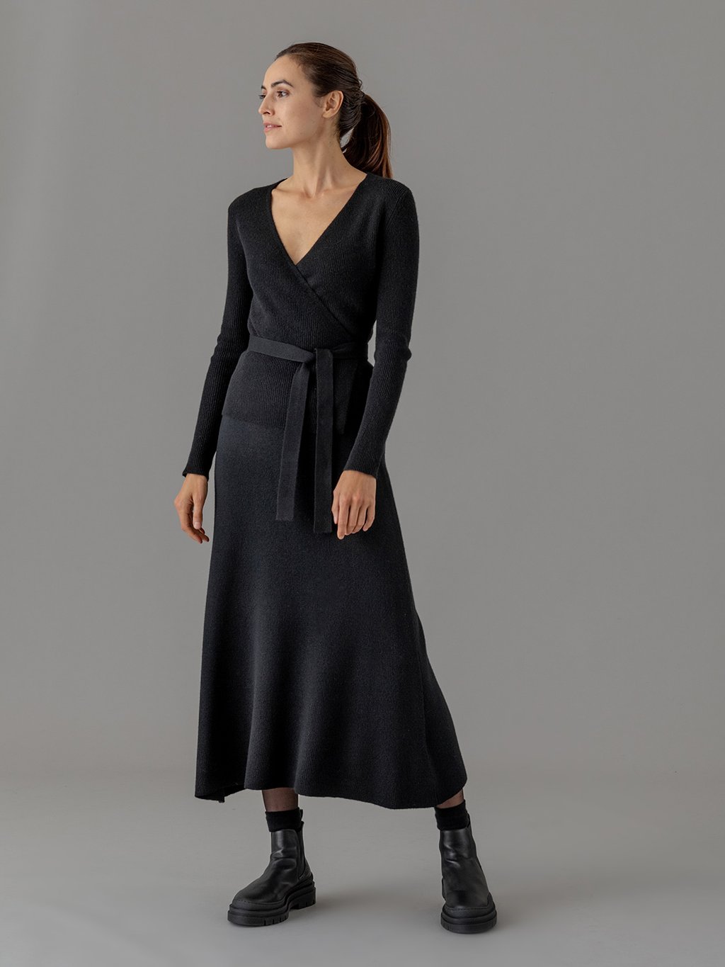 Detailansicht von Maxi-Rock aus Merinowolle von DANIELS