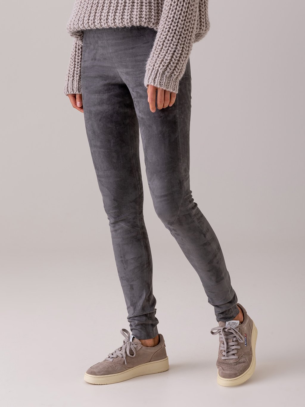 Detailansicht von Velour-Lederhose von ARMA