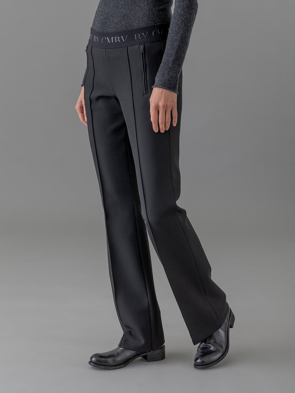 Detailansicht von Leicht ausgestellte Jersey Hose von CAMBIO