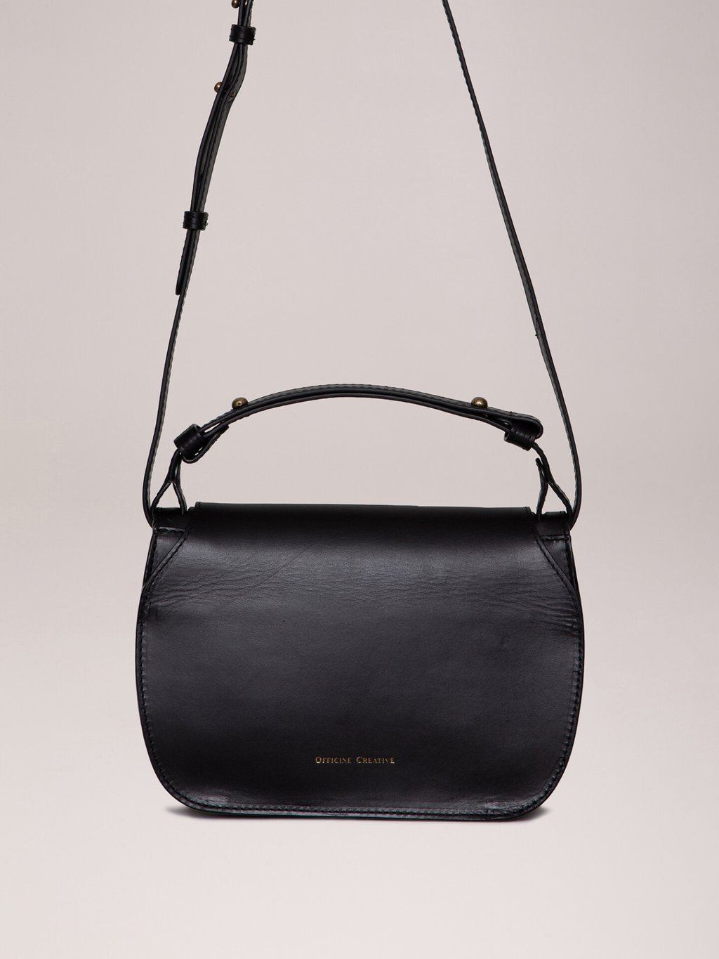 Detailansicht von Satteltasche aus Leder von OFFICINE CREATIVE