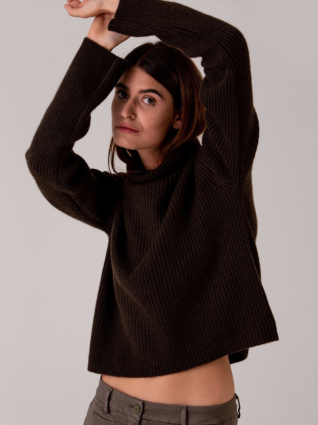 Detailansicht von Rollkragenpullover aus Cashmere von LISA YANG