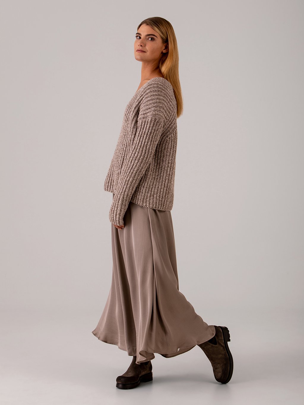 Detailansicht von Grobstrickpullover aus Wolle von ARMEDANGELS