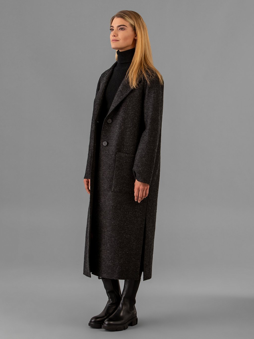 Detailansicht von Langer Mantel von HARRIS WHARF LONDON