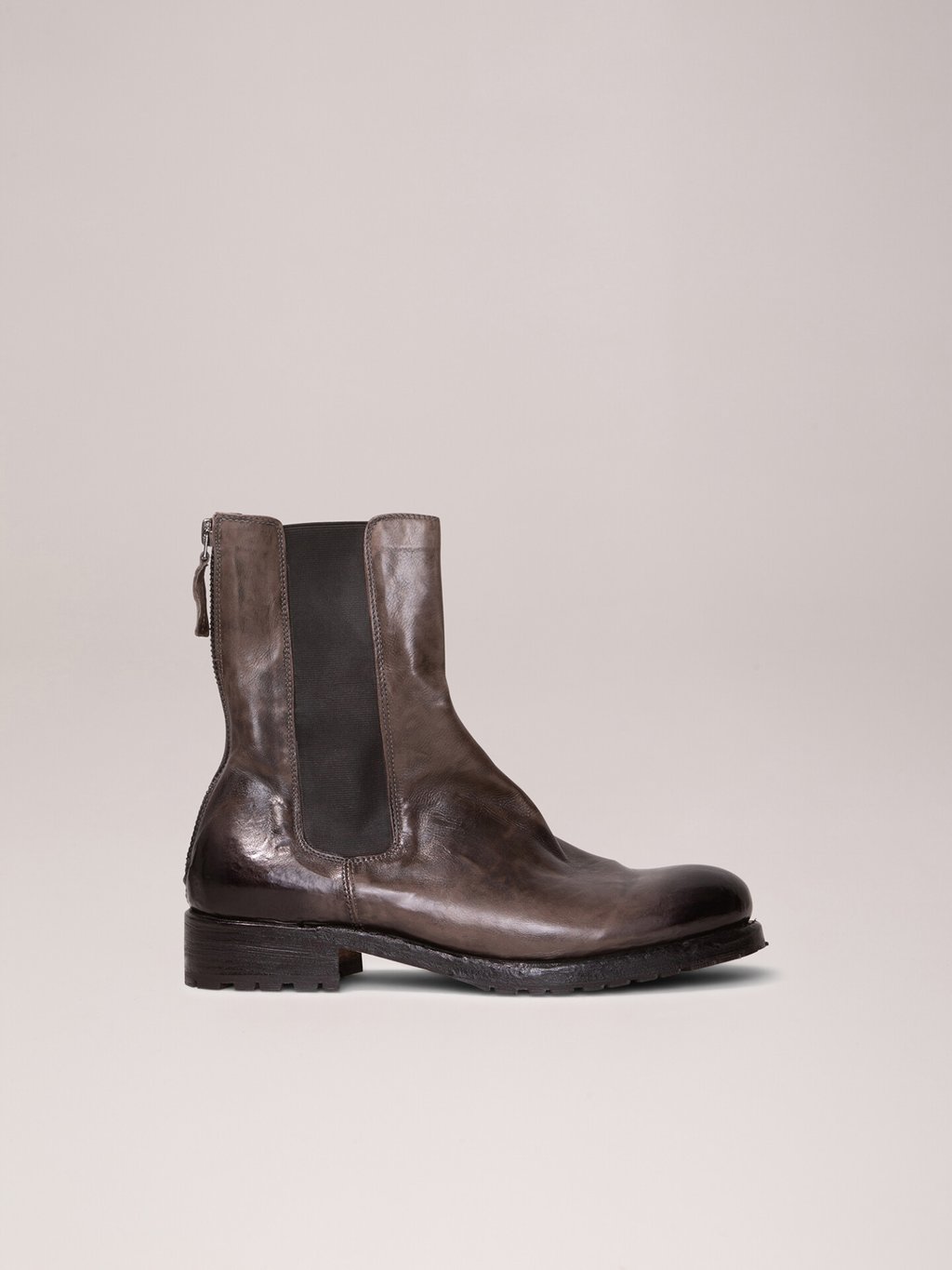 Detailansicht von Lederstiefelette von CORDWAINER