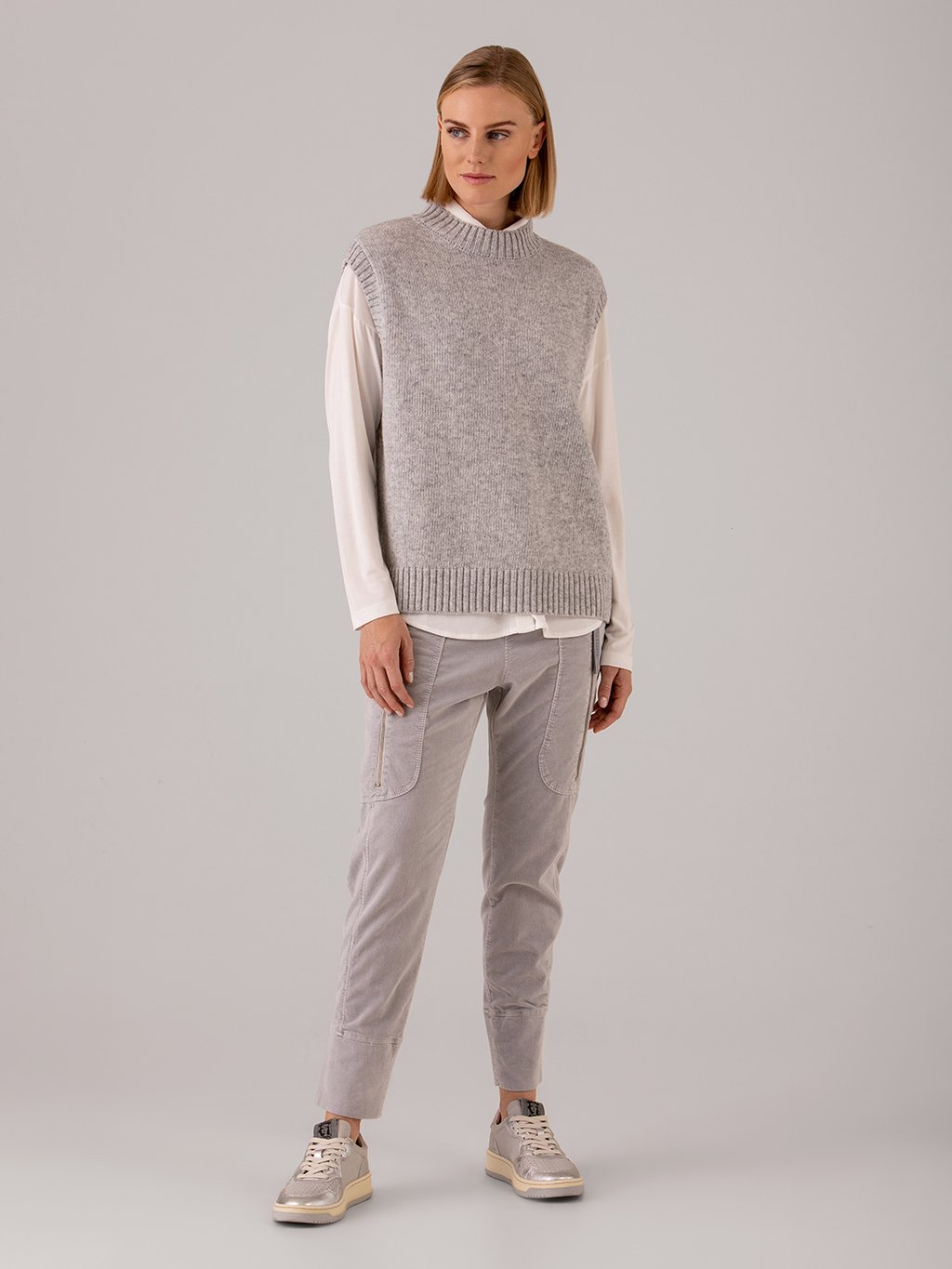 Detailansicht von Pullunder aus Wolle von ARMEDANGELS