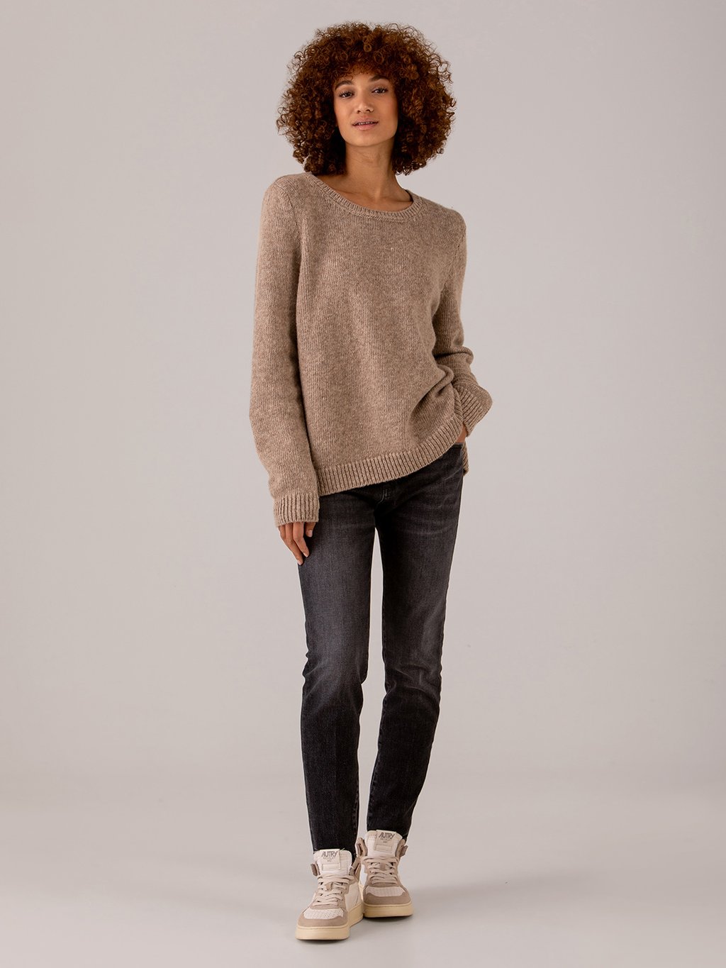 Detailansicht von Slim Fit Jeans von THE NIM