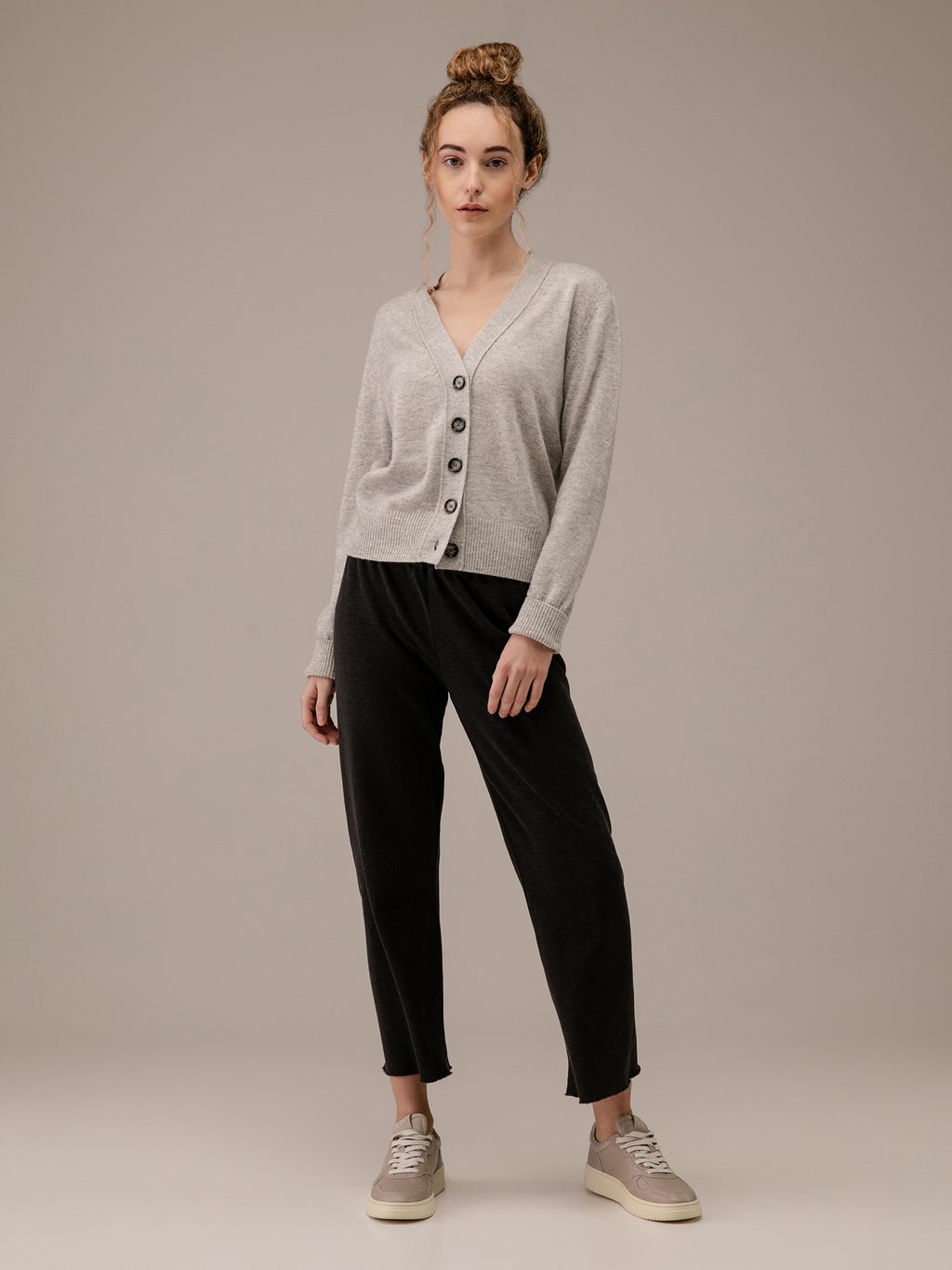 Detailansicht von Sweathose aus Baumwolle von JAMES PERSE