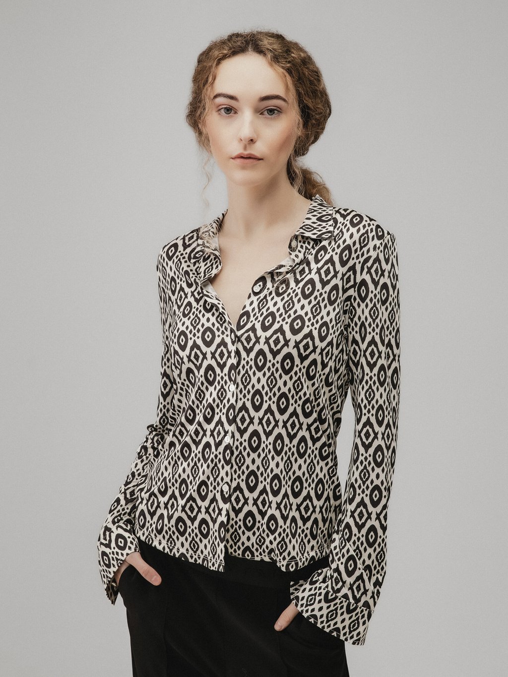 Detailansicht von Gemusterte Bluse von DANIELS