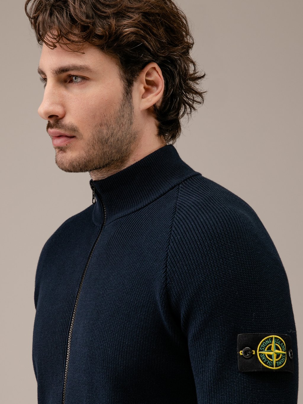 Detailansicht von Strickjacke aus Baumwolle von STONE ISLAND