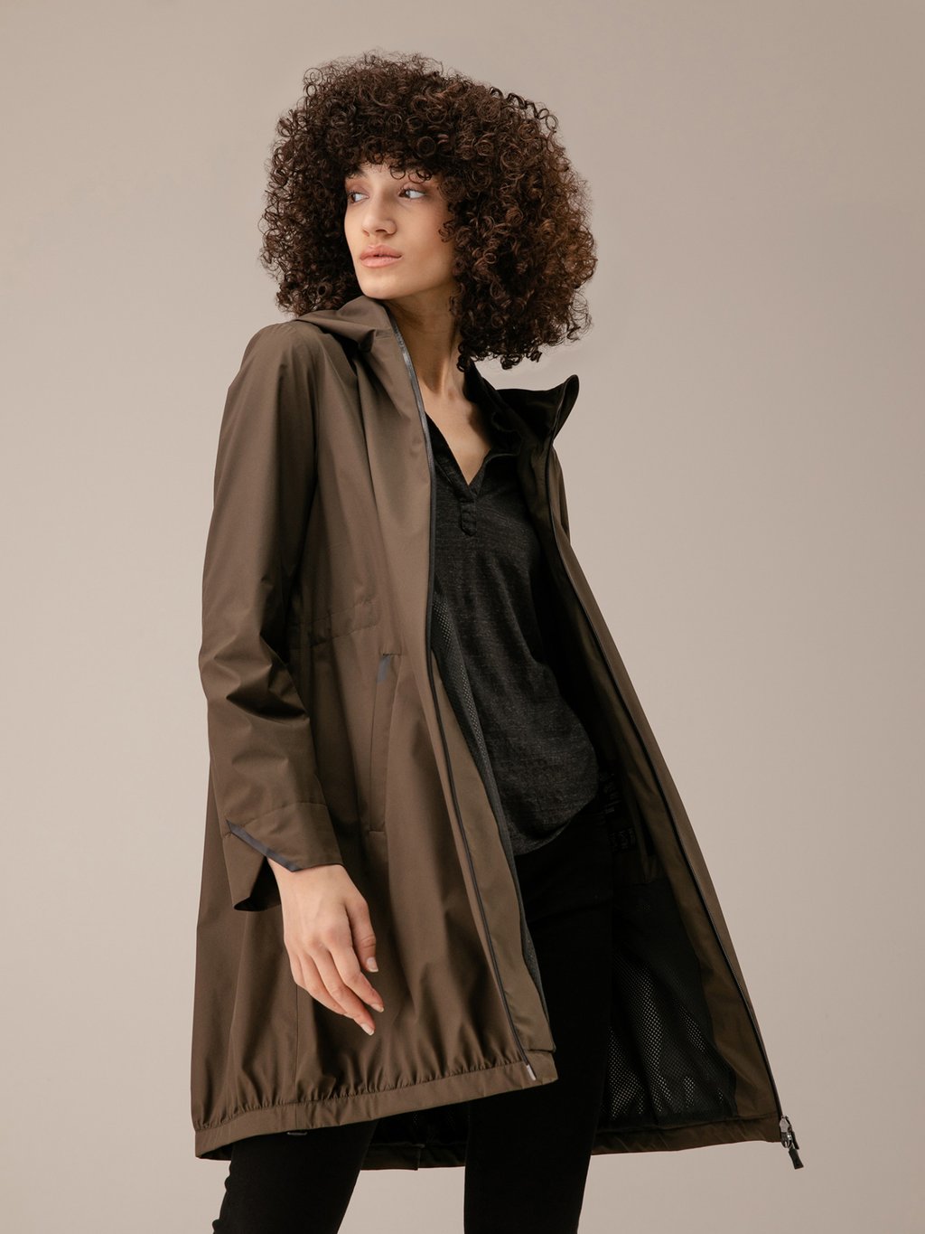 Detailansicht von Regenmantel von HERNO