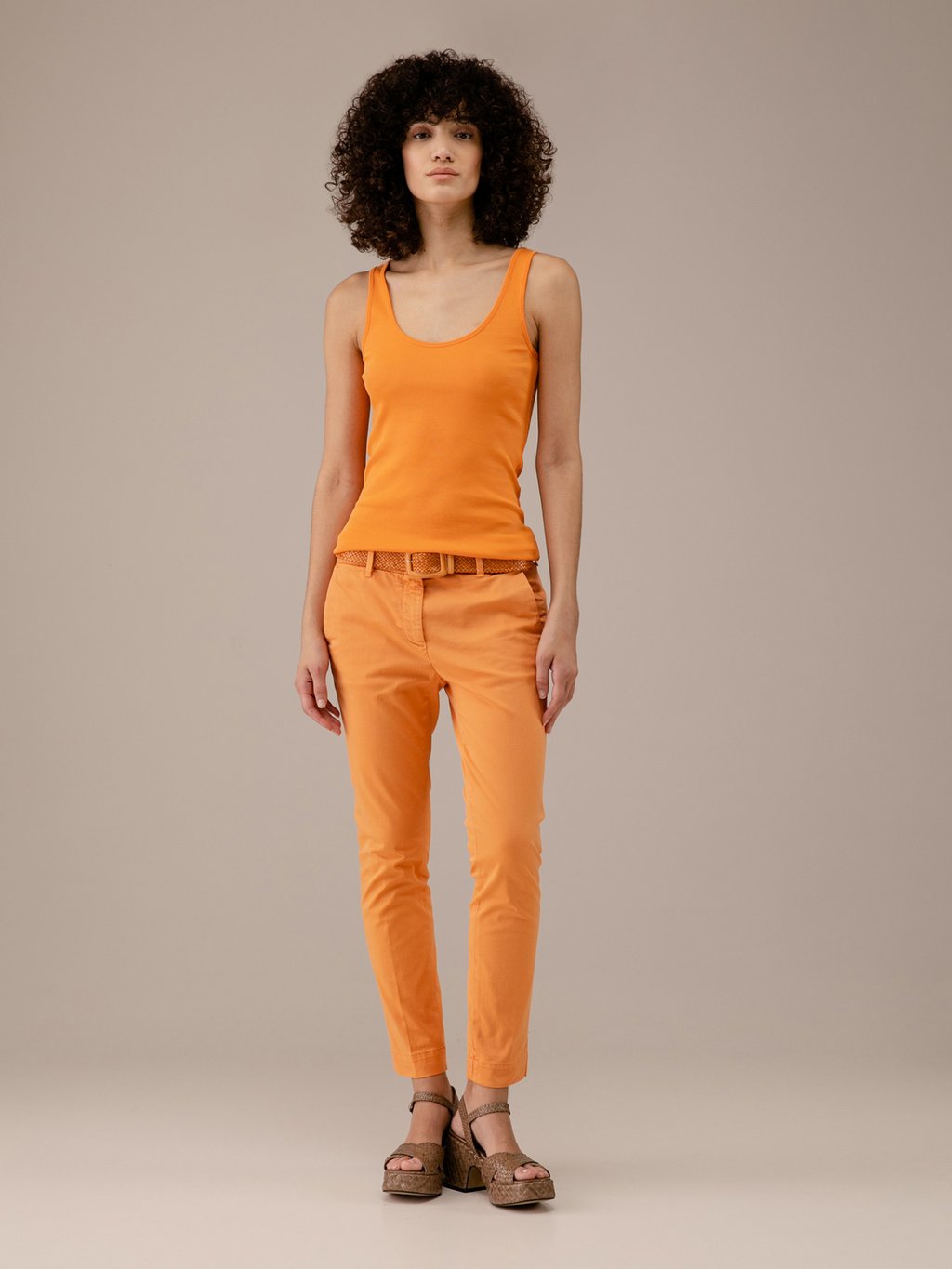 Detailansicht von Chinohose aus Baumwolle von NINE IN THE MORNING