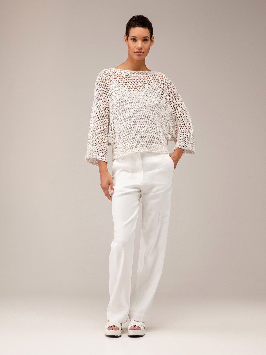 Detailansicht von Weite Hose aus Leinen von NINE IN THE MORNING