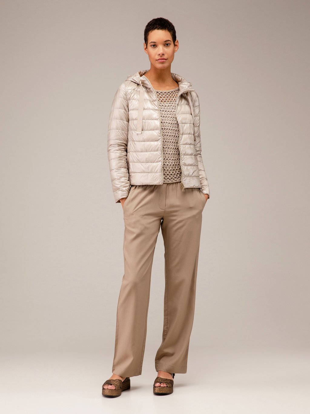 Detailansicht von Kurze Daunenjacke von HERNO