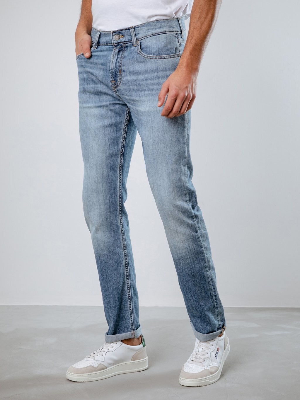 Detailansicht von Slim Fit Jeans von 7 FOR ALL MANKIND