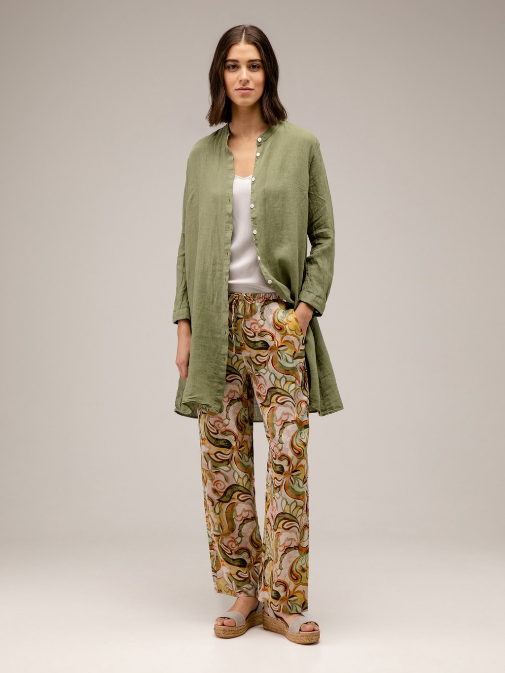 Detailansicht von Lässige Hose aus Seide von DANIELS