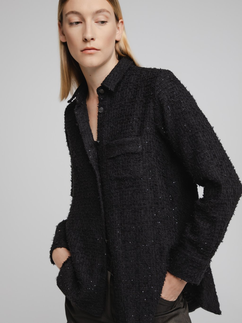 Detailansicht von Hemdbluse von LIS LAREIDA