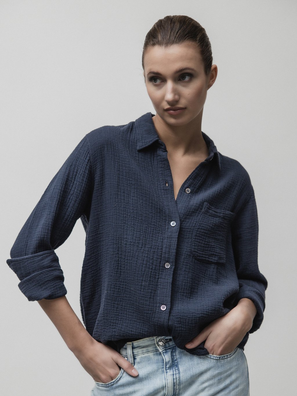 Detailansicht von Musselinbluse von DANIELS