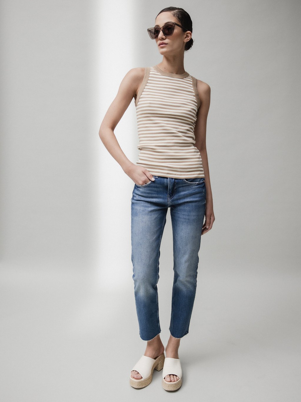 Detailansicht von Girlfriend Jeans von ADRIANO GOLDSCHMIED