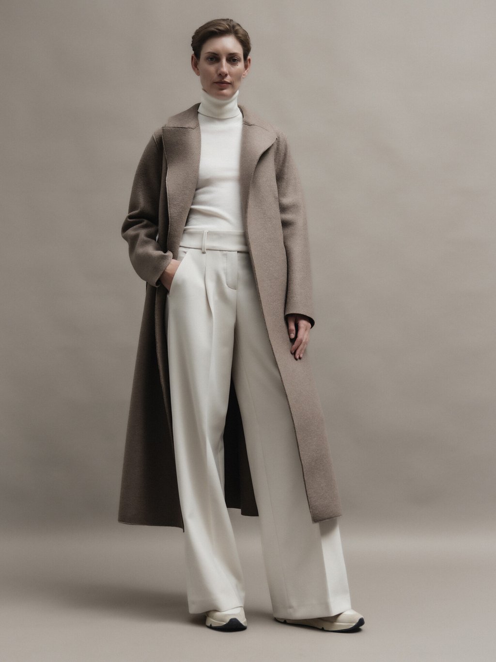 Detailansicht von Schurwollmantel von HARRIS WHARF LONDON