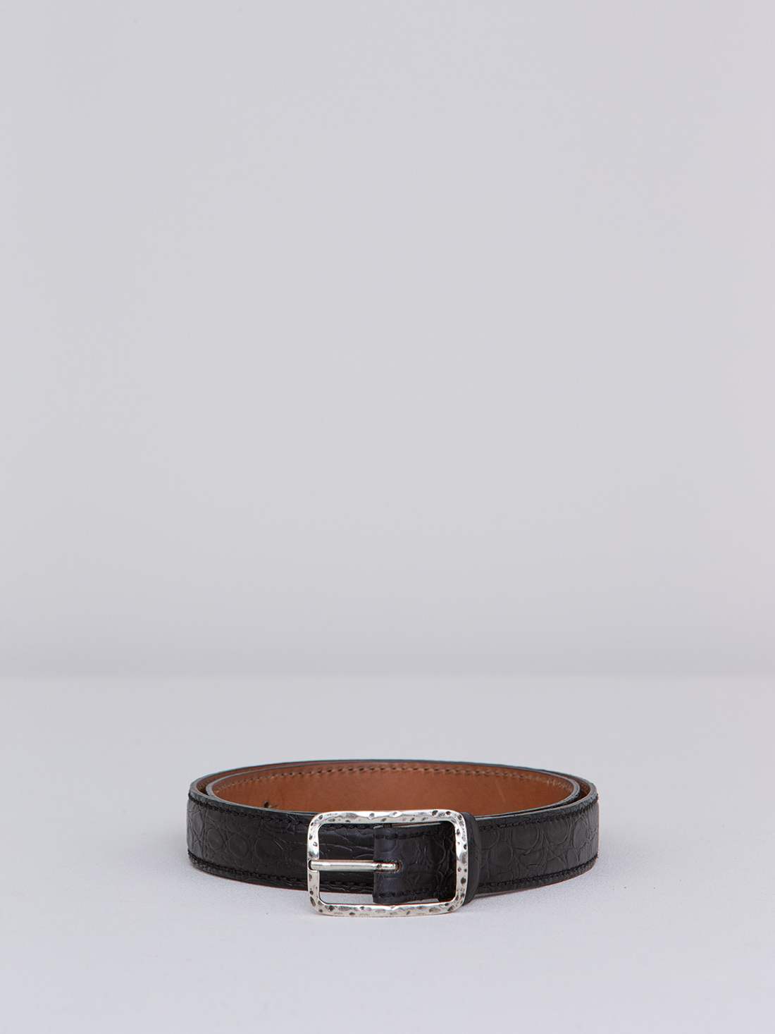 Detailansicht von Gürtel aus Krokodilleder von REPTILE’S HOUSE