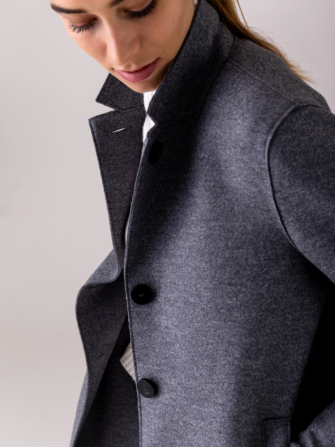 Detailansicht von Mantel von HARRIS WHARF LONDON