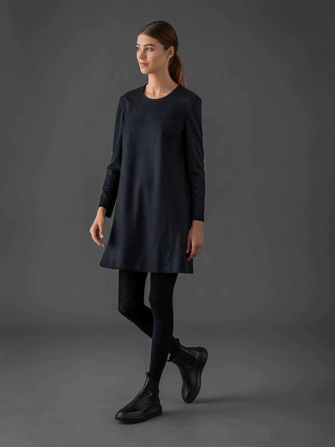 Detailansicht von Kurzes Kleid aus Merinowolle von HARRIS WHARF LONDON