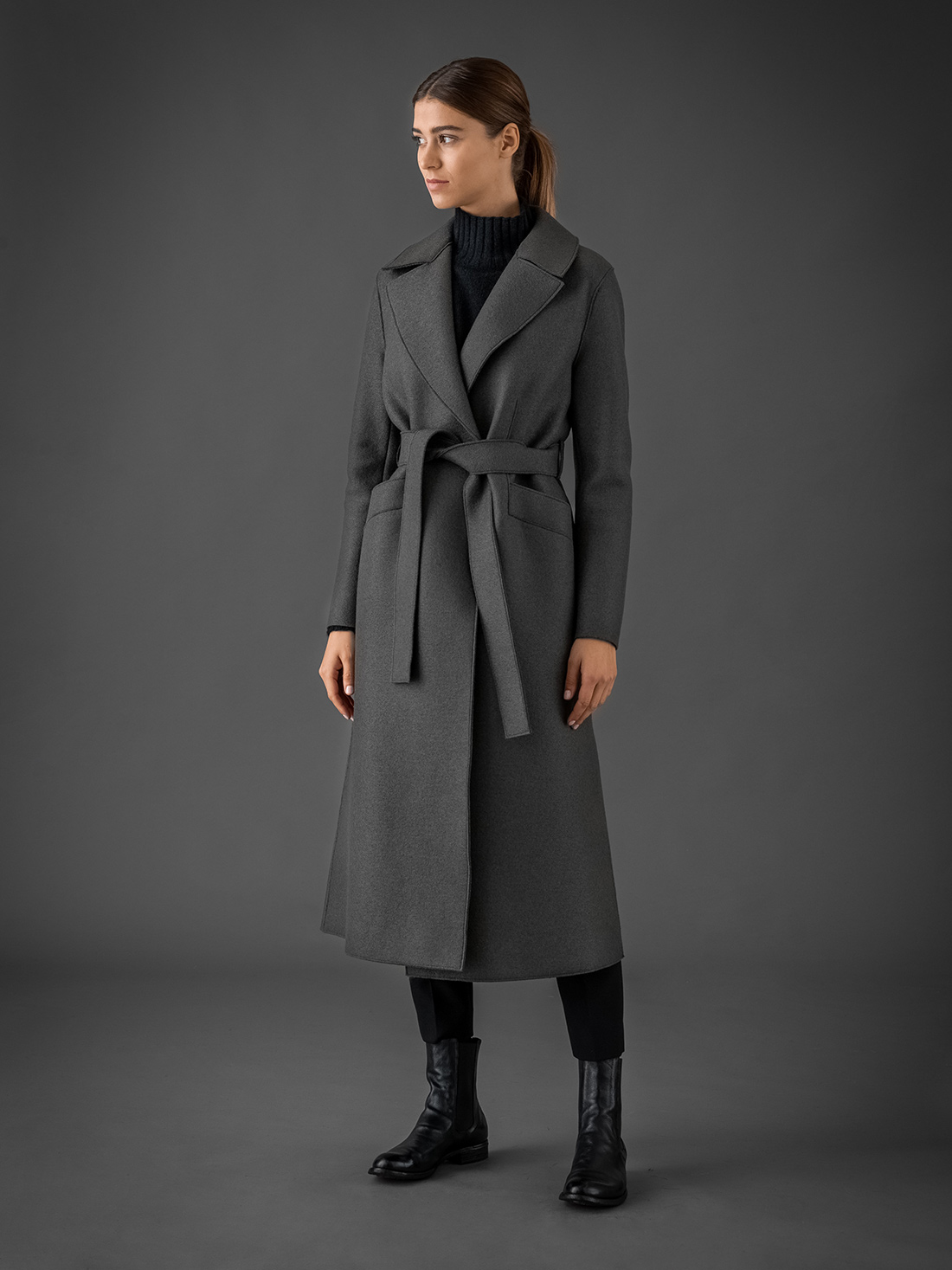 Detailansicht von Langer Wollmantel von HARRIS WHARF LONDON