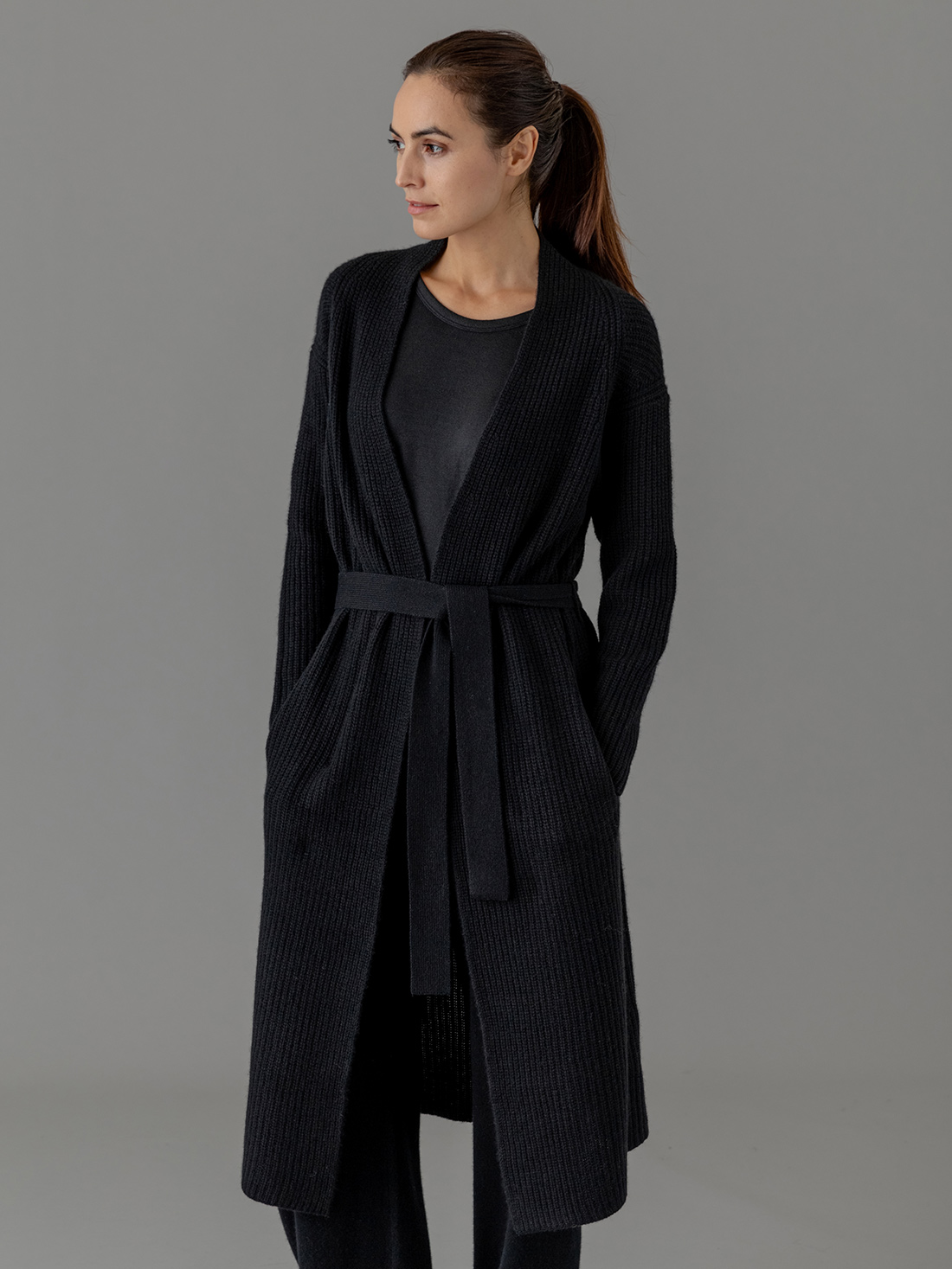 Detailansicht von Strickmantel aus Cashmere von 360 CASHMERE