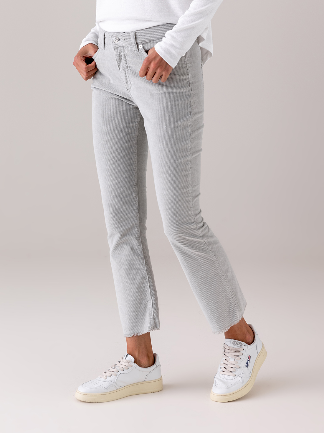 Detailansicht von Flared Cordhose von NINE IN THE MORNING