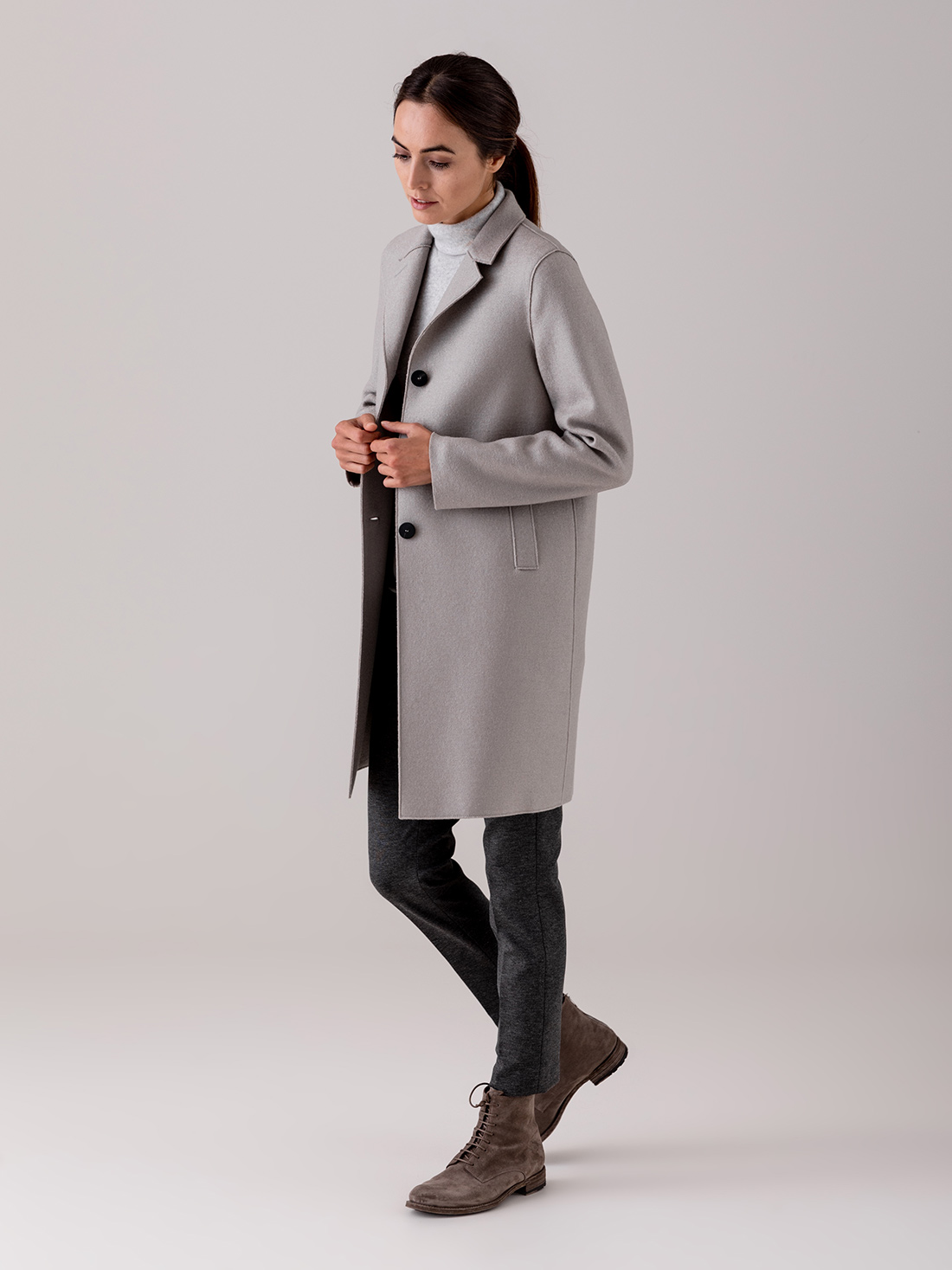 Detailansicht von Schurwollmantel von HARRIS WHARF LONDON