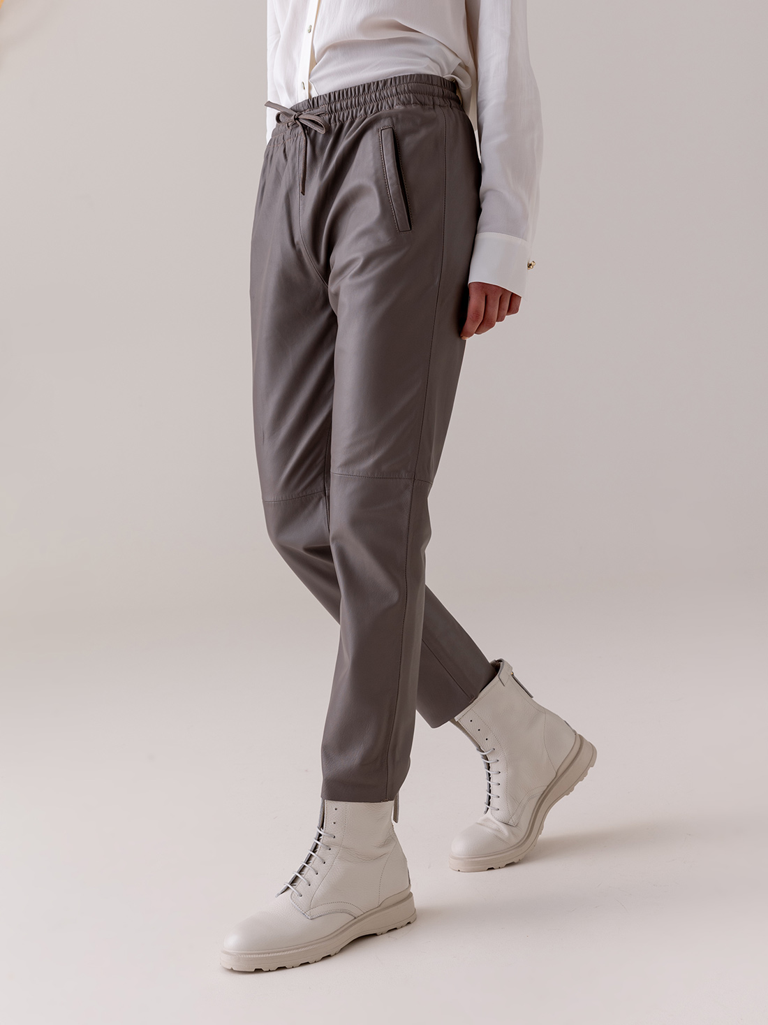 Detailansicht von Nappa-Lederhose von OAKWOOD