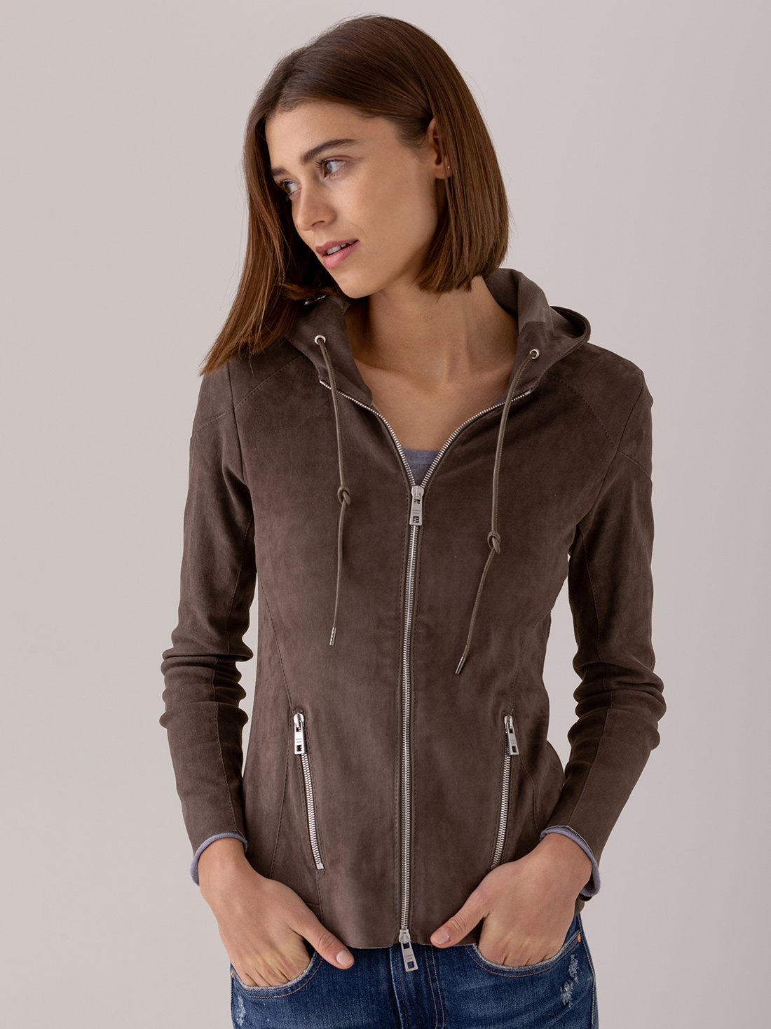 Detailansicht von Velour-Lederjacke von GIORGIO BRATO