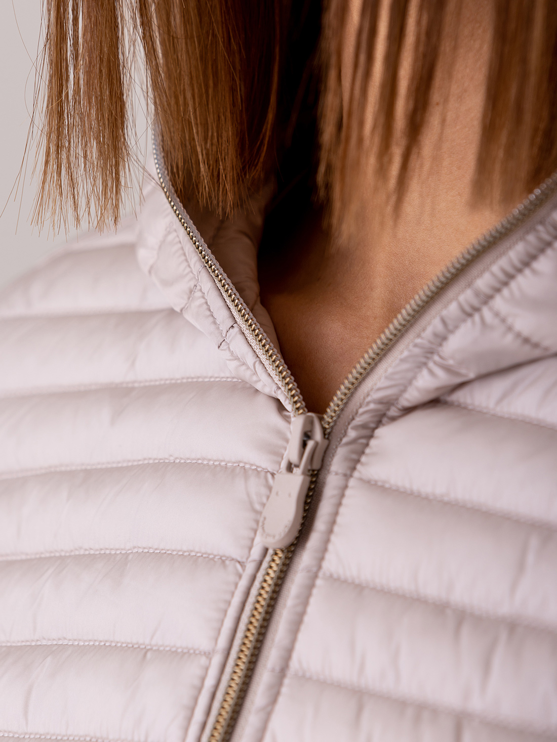 Detailansicht von Leichte Steppjacke von SAVE THE DUCK