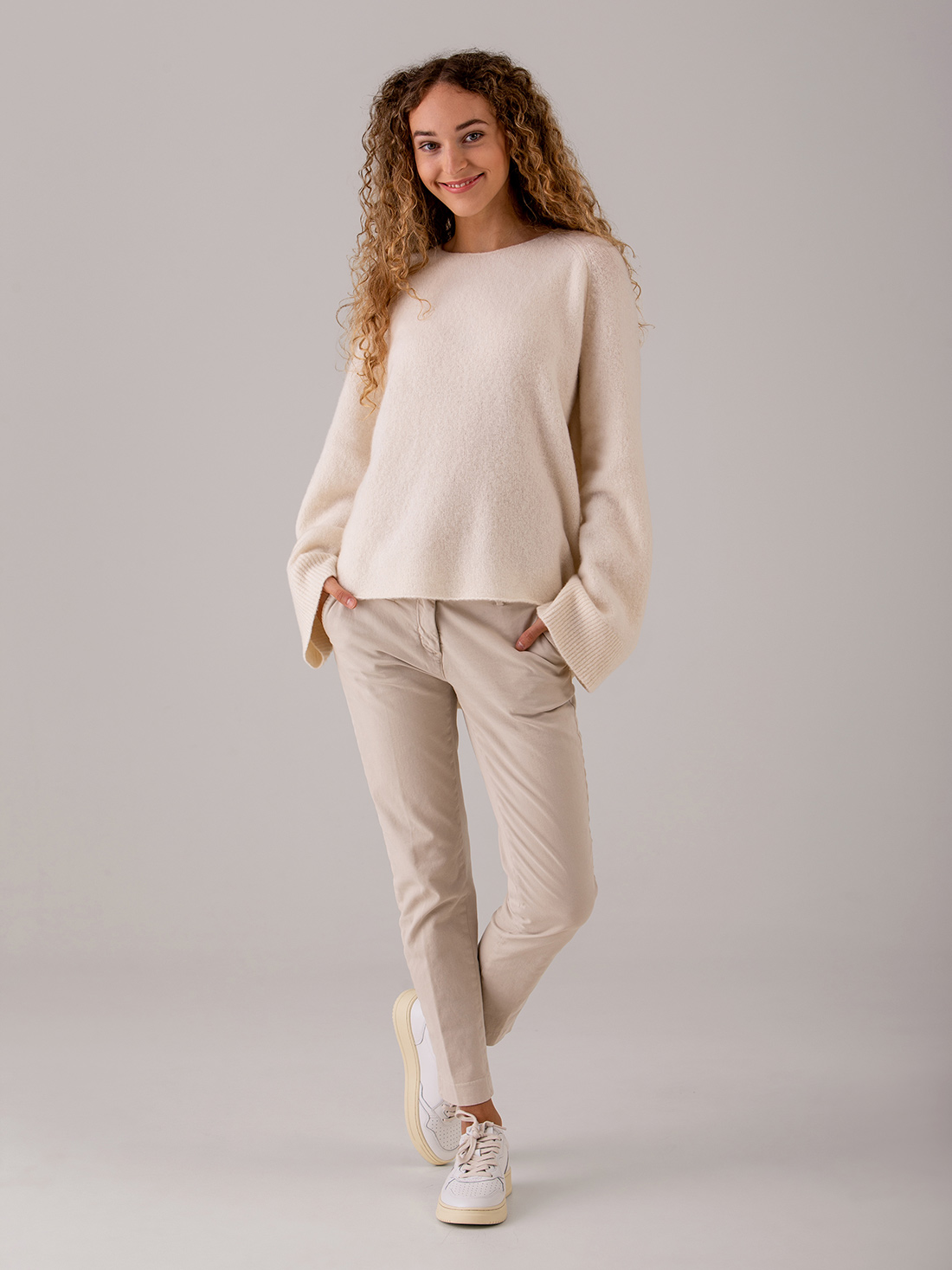 Detailansicht von Weiter Pullover aus Cashmere von DANIELS