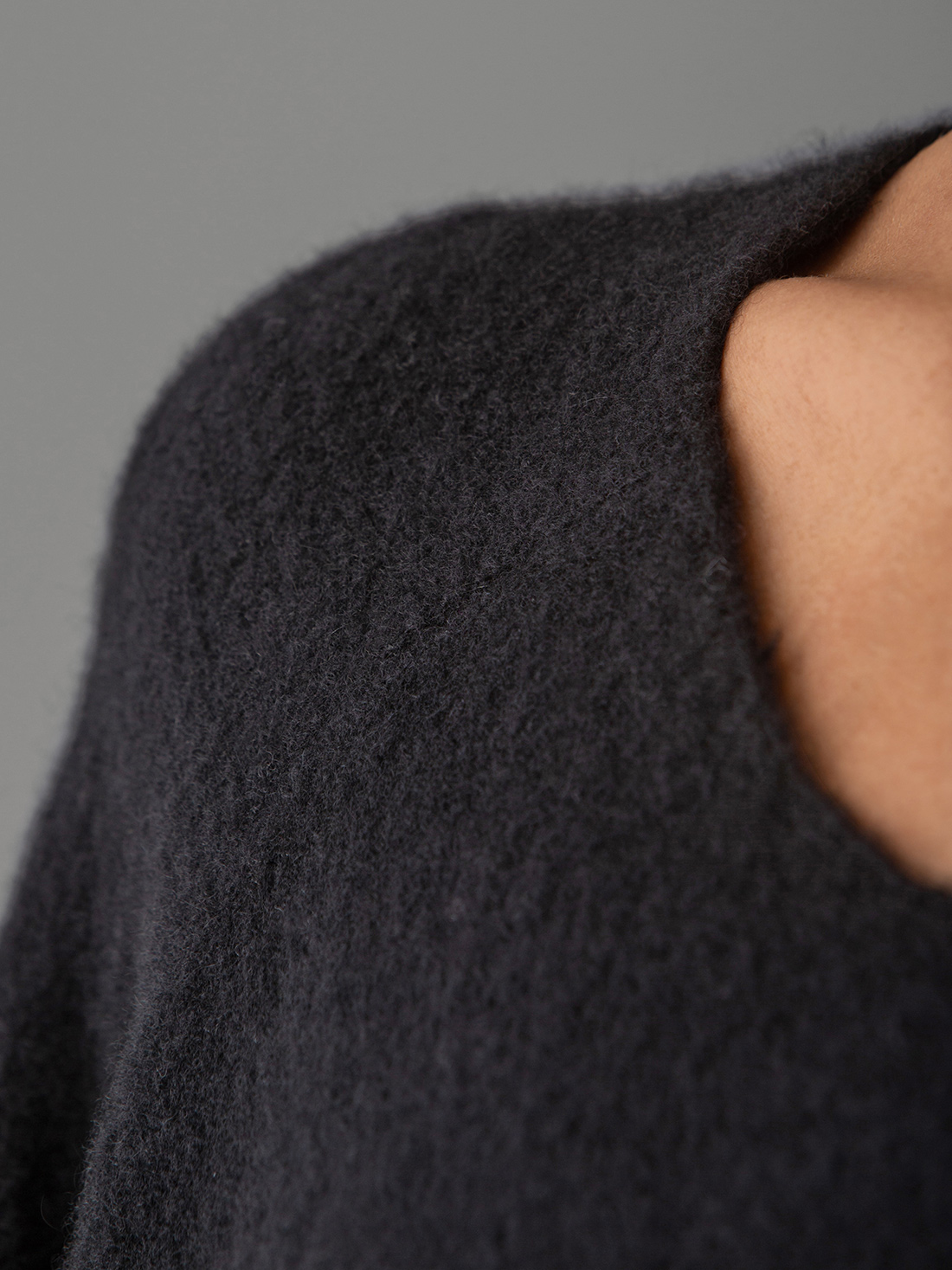 Detailansicht von Weiter Pullover aus Cashmere von DANIELS