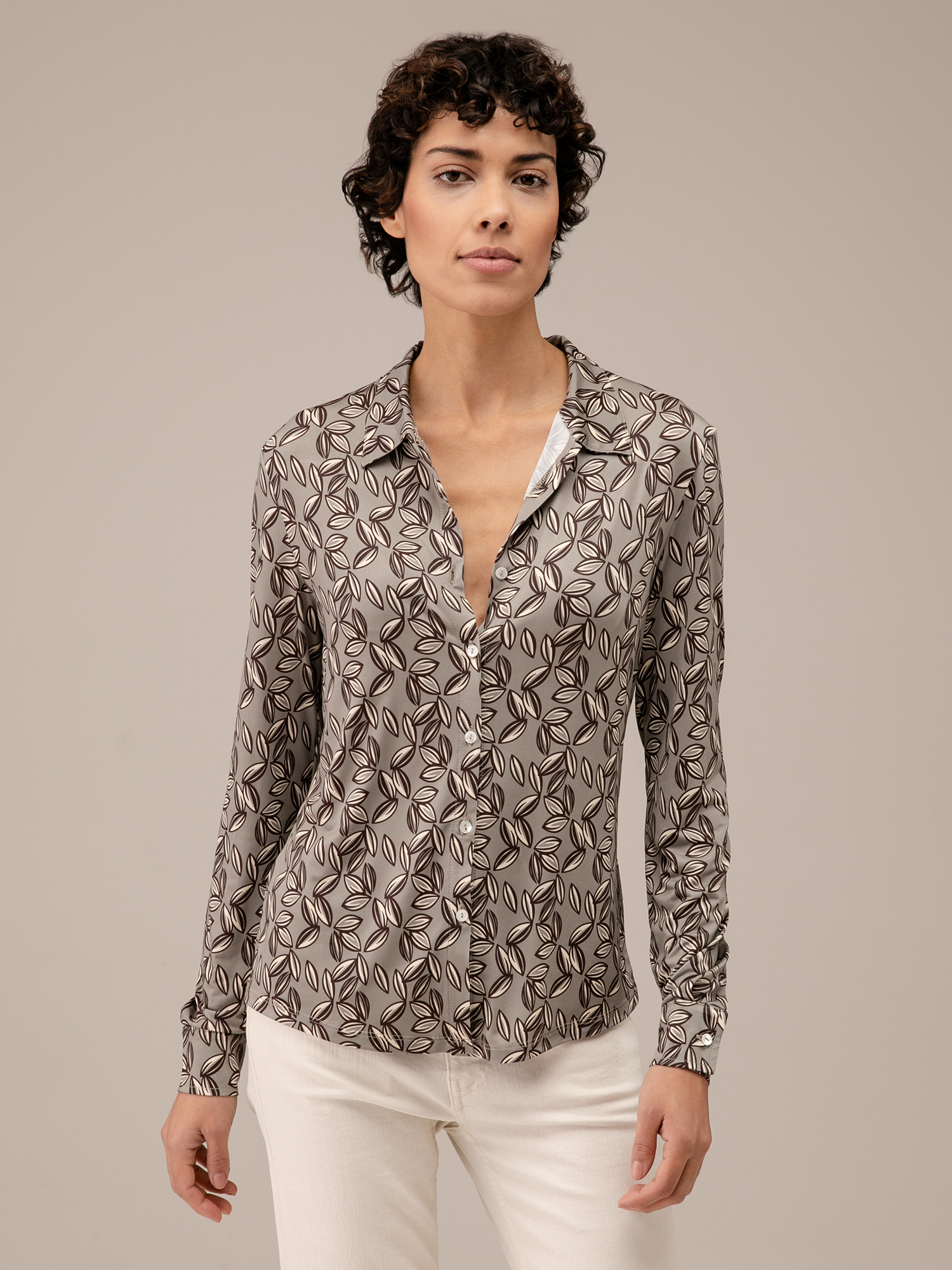 Detailansicht von Gemusterte Bluse von DANIELS