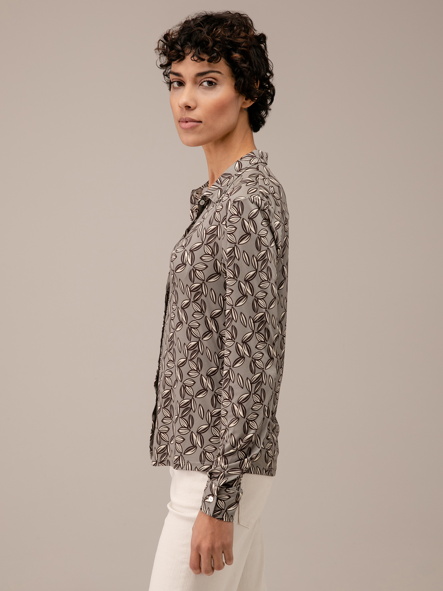 Detailansicht von Gemusterte Bluse von DANIELS