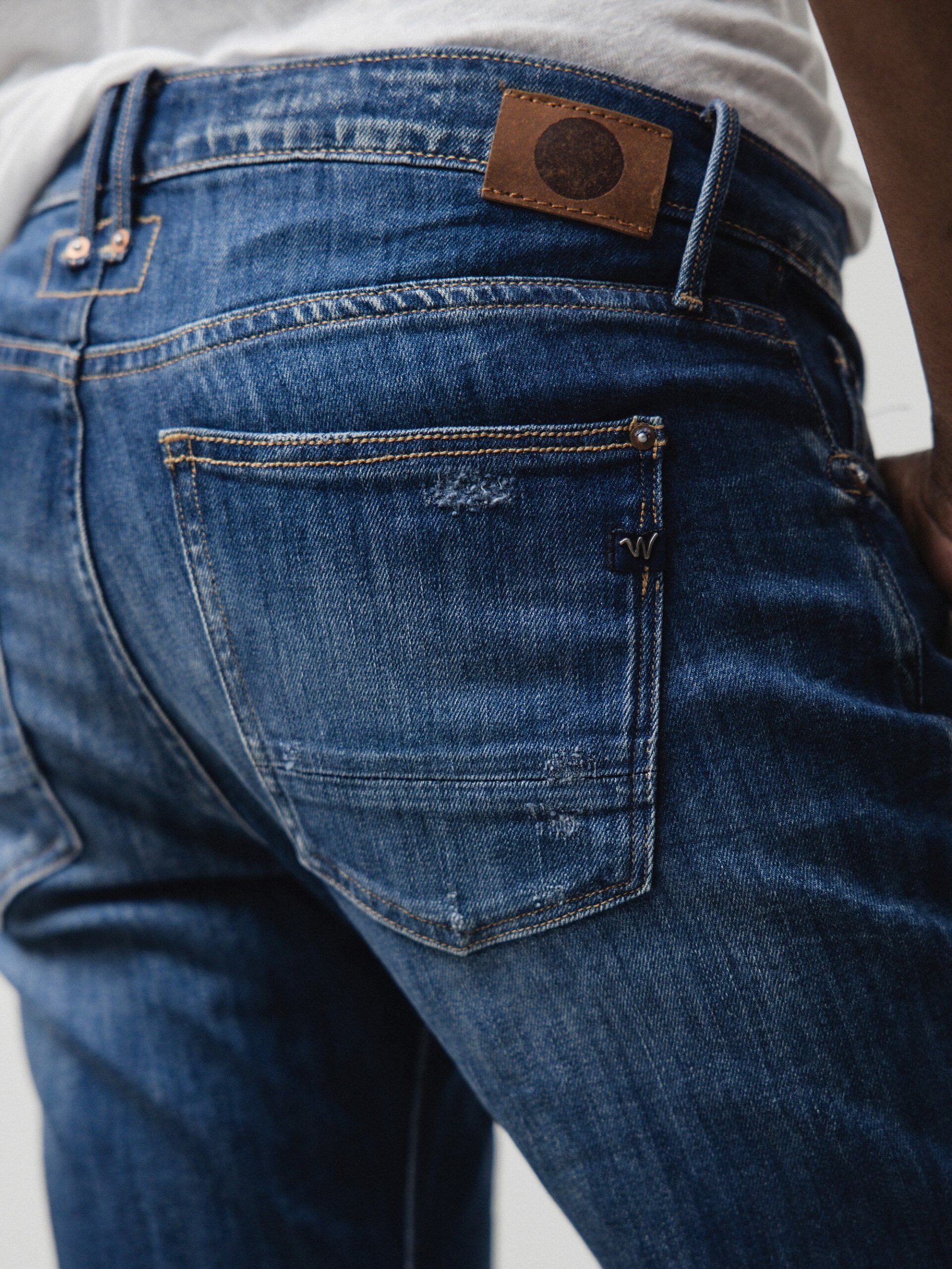 Detailansicht von Boyfriend Jeans von LE TEMPS DES CERISES