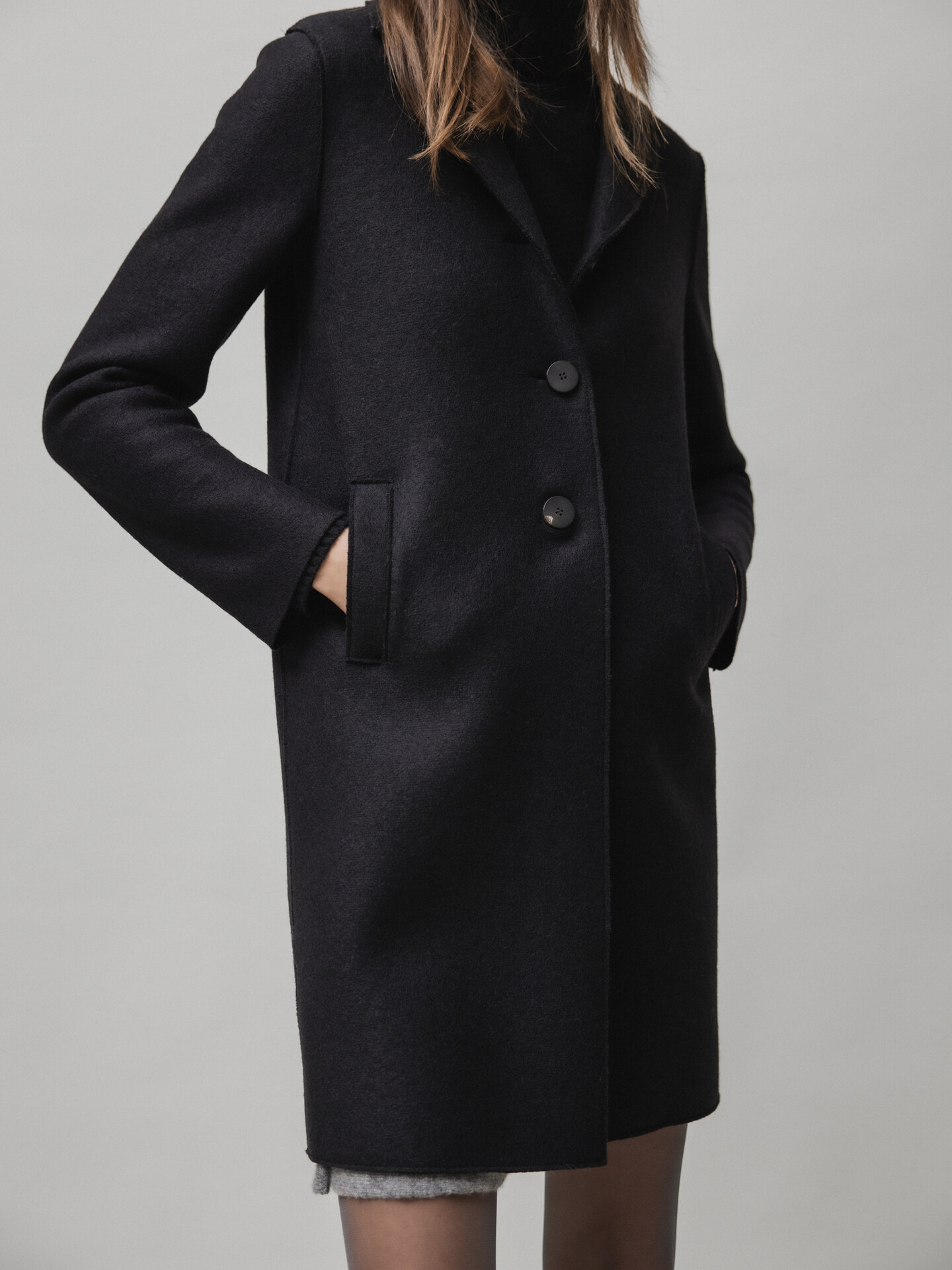 Detailansicht von Schurwollmantel von HARRIS WHARF LONDON