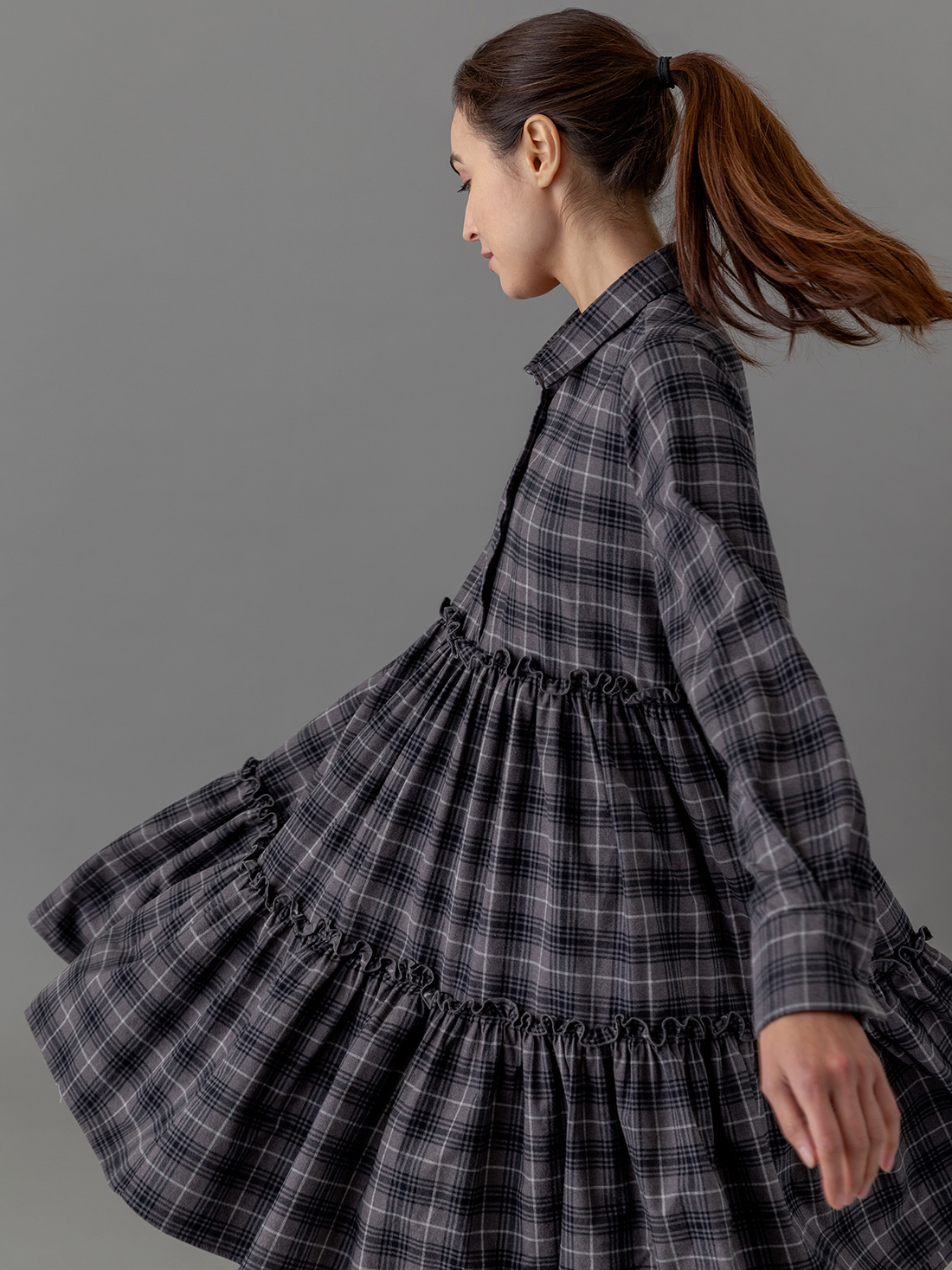 Detailansicht von Midi-Baumwollkleid von AGLINI