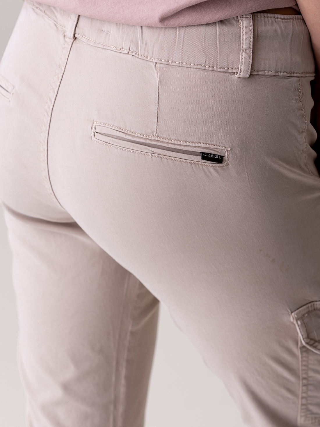 Detailansicht von Cargohose aus Baumwolle von ZHRILL