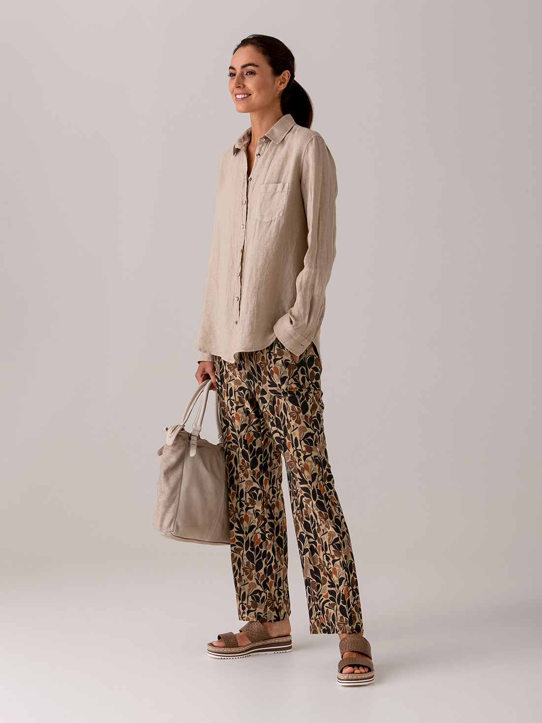 Detailansicht von Leinenbluse von ANTONELLI