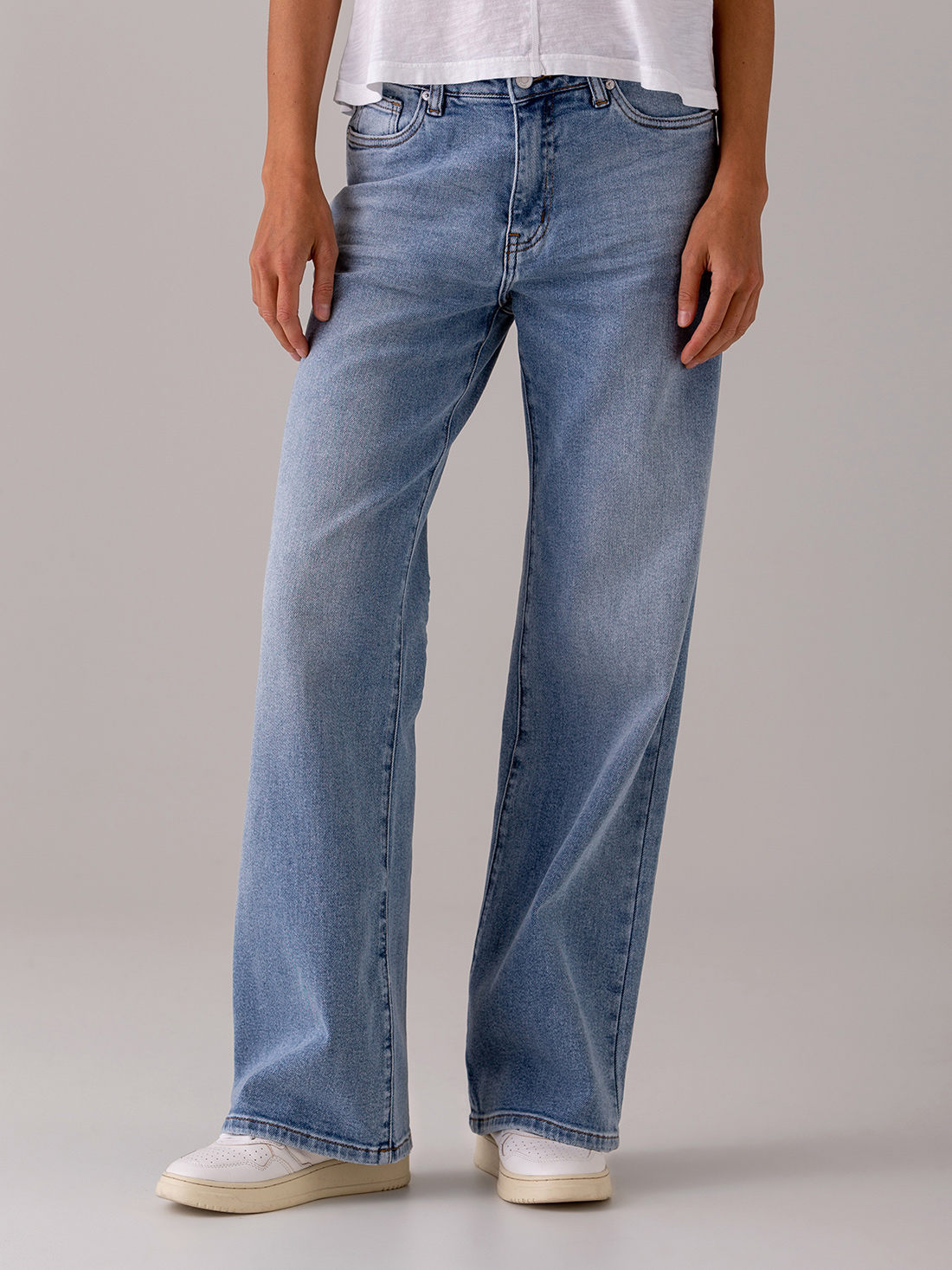 Detailansicht von Straight Leg Jeans von CIRCLE OF TRUST