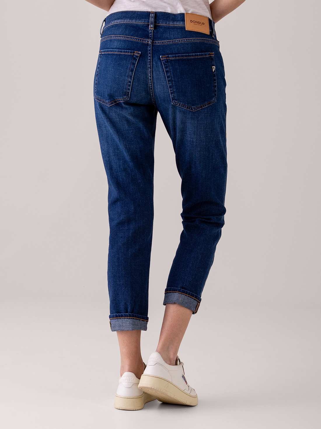 Detailansicht von Girlfriend Jeans von DONDUP