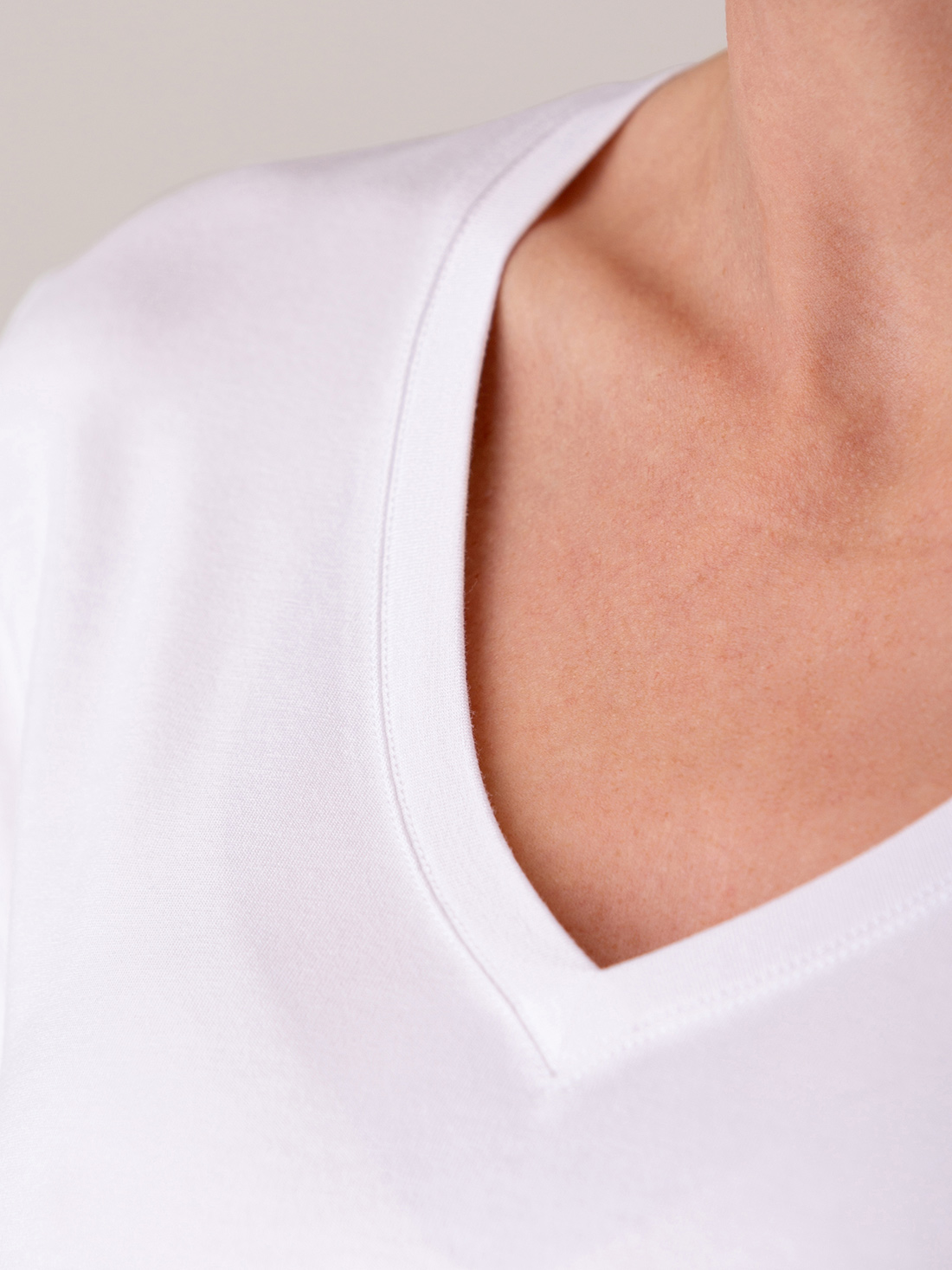 Detailansicht von T-shirt von UNIVERSEL