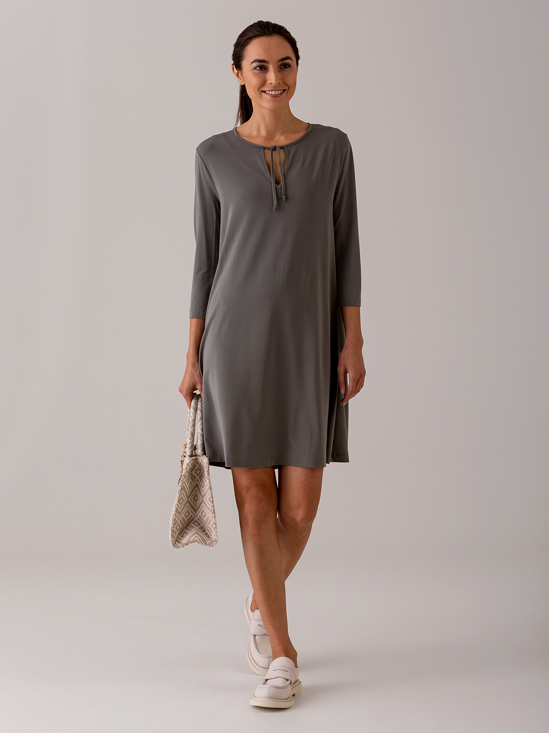 Detailansicht von Kurzes Kleid von DANIELS