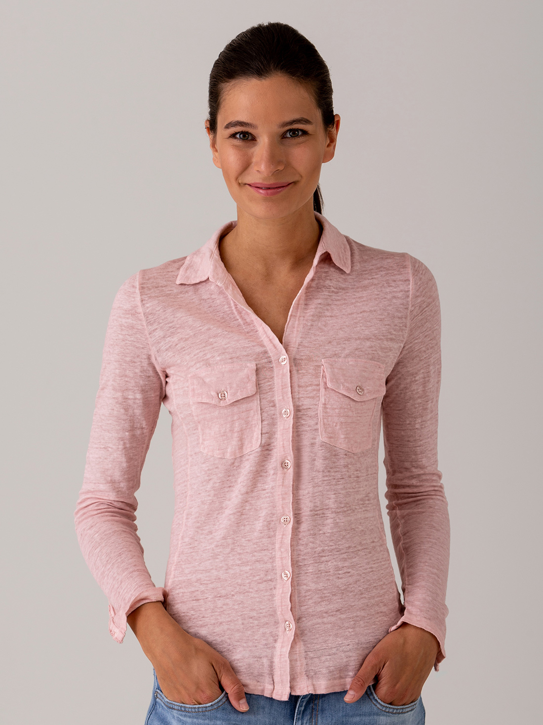 Detailansicht von Langarm-Poloshirt aus Leinen von DANIELS