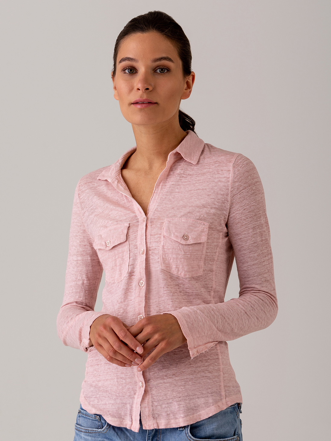 Detailansicht von Langarm-Poloshirt aus Leinen von DANIELS