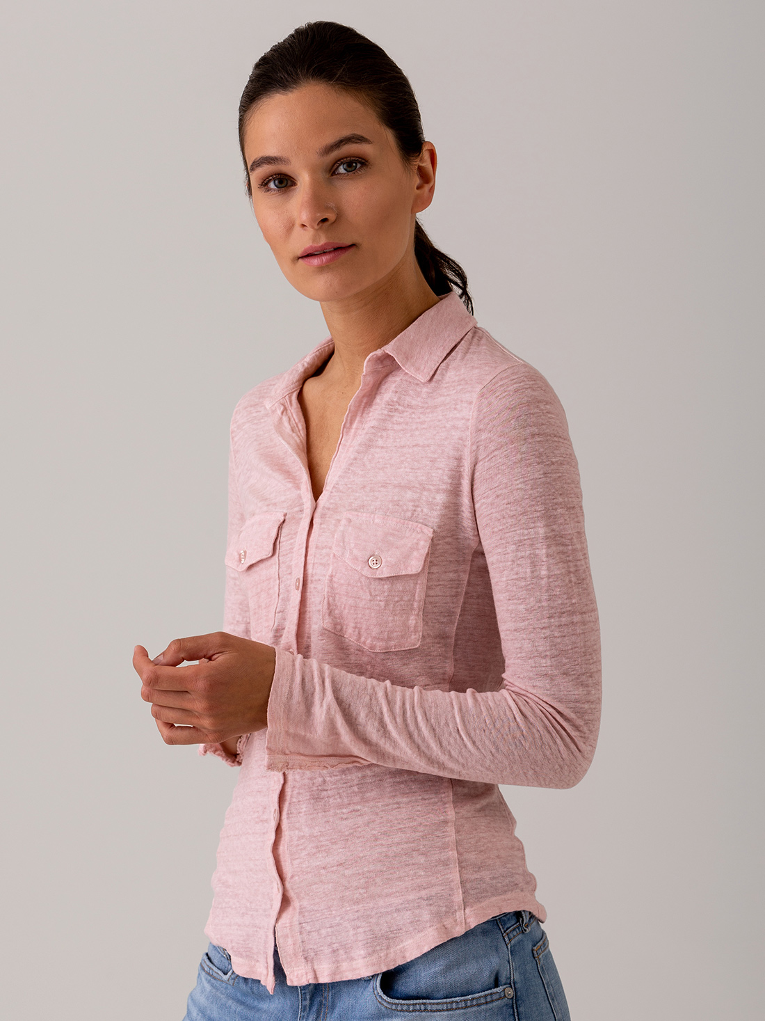 Detailansicht von Langarm-Poloshirt aus Leinen von DANIELS